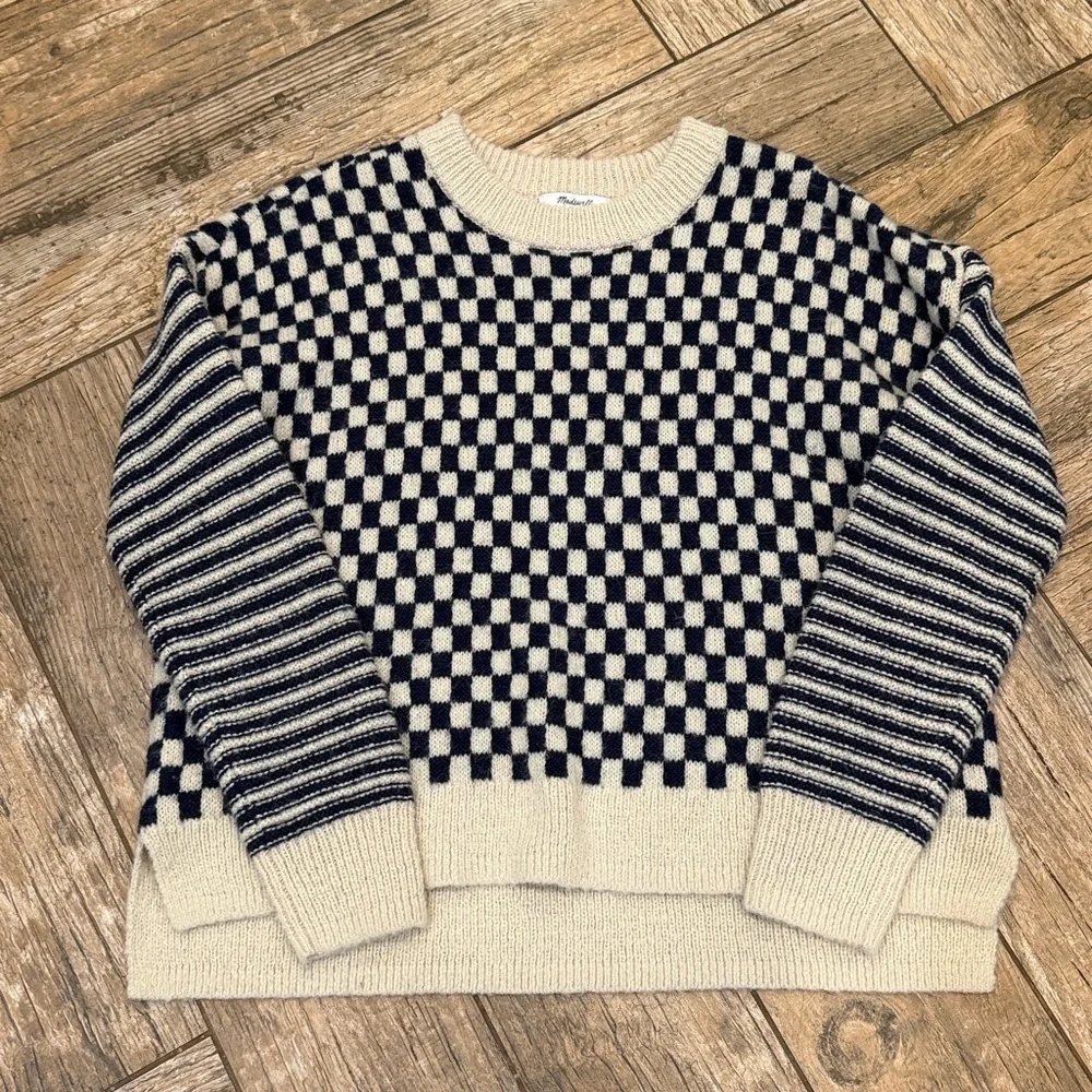 Madewell alpaca blend Crewneck Sweater in Checked Stripe navy cream small - Picture 2 of 5